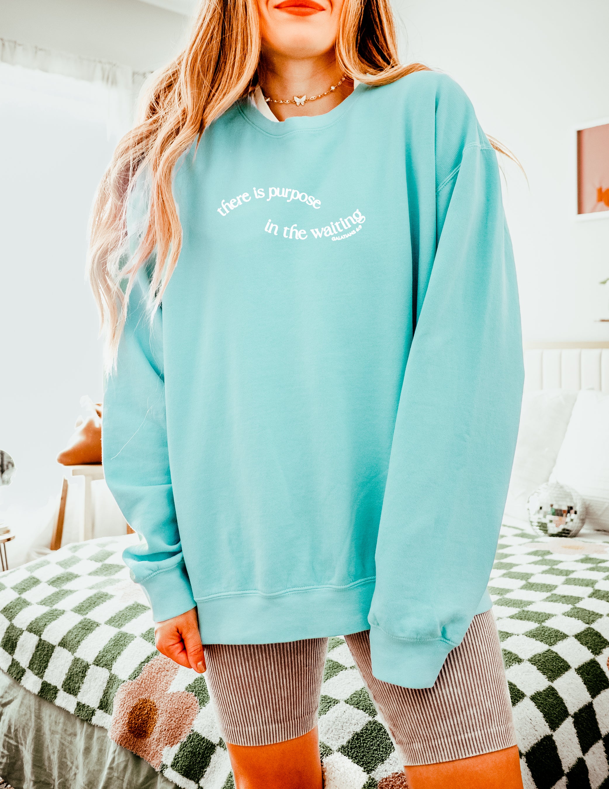 THERE IS PURPOSE IN THE WAITING UNISEX SWEATSHIRT - Image 3